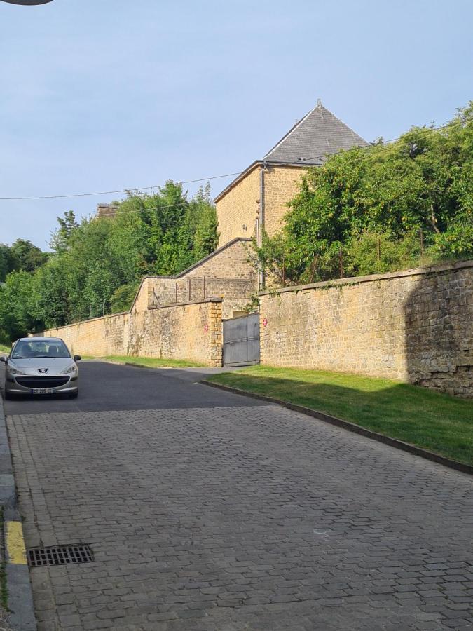 Aux remparts du château Sedan Exterior foto